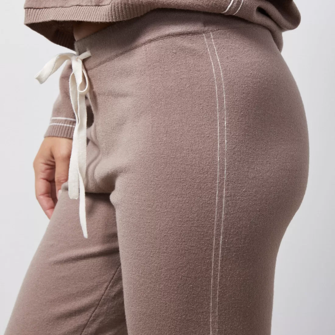 MONROW Soft Knit | Sweats*Light Soft Knit Contrast Stitch Vintage Sweat PECAN