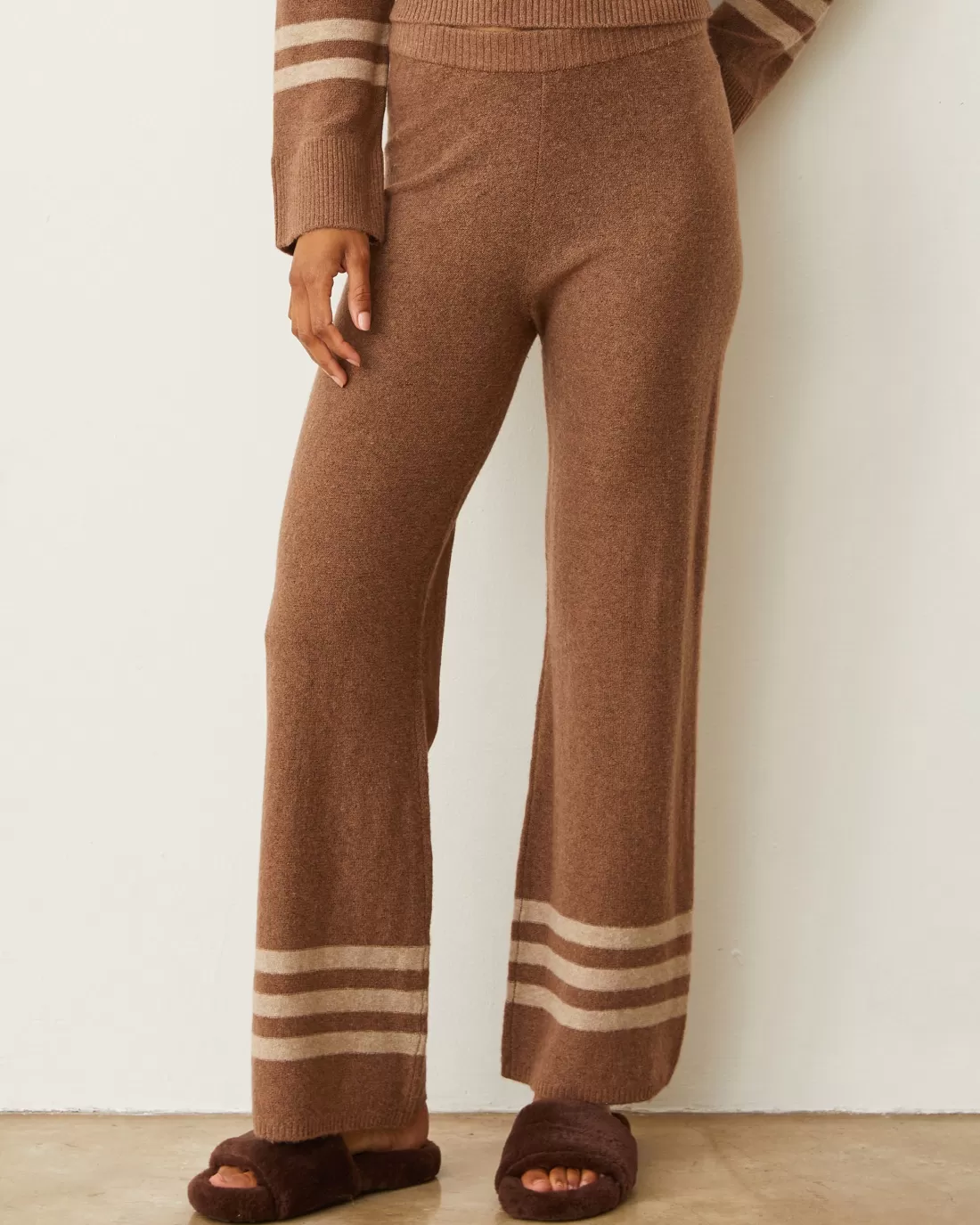 MONROW Sweats*Plush Stripe Straight Leg Sweat LATTE