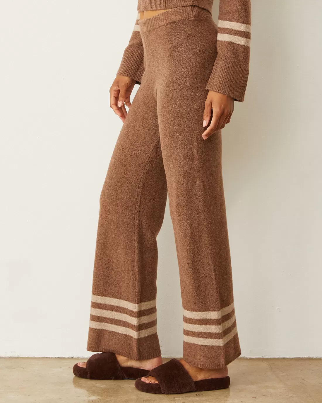 MONROW Sweats*Plush Stripe Straight Leg Sweat LATTE