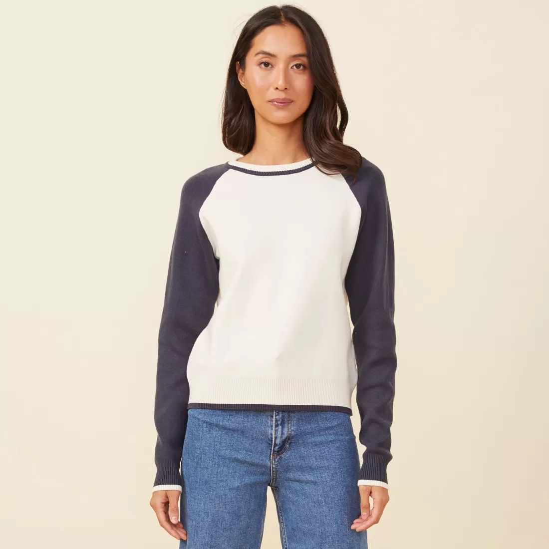 MONROW Soft Knit | Long Sleeve*Soft Knit Colorblock Raglan IVORY/BLUEBLACK